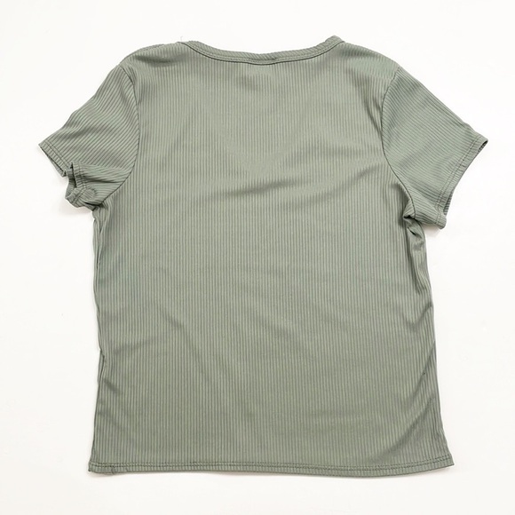 Olivia Rae green ribbed top - Picture 2 of 4